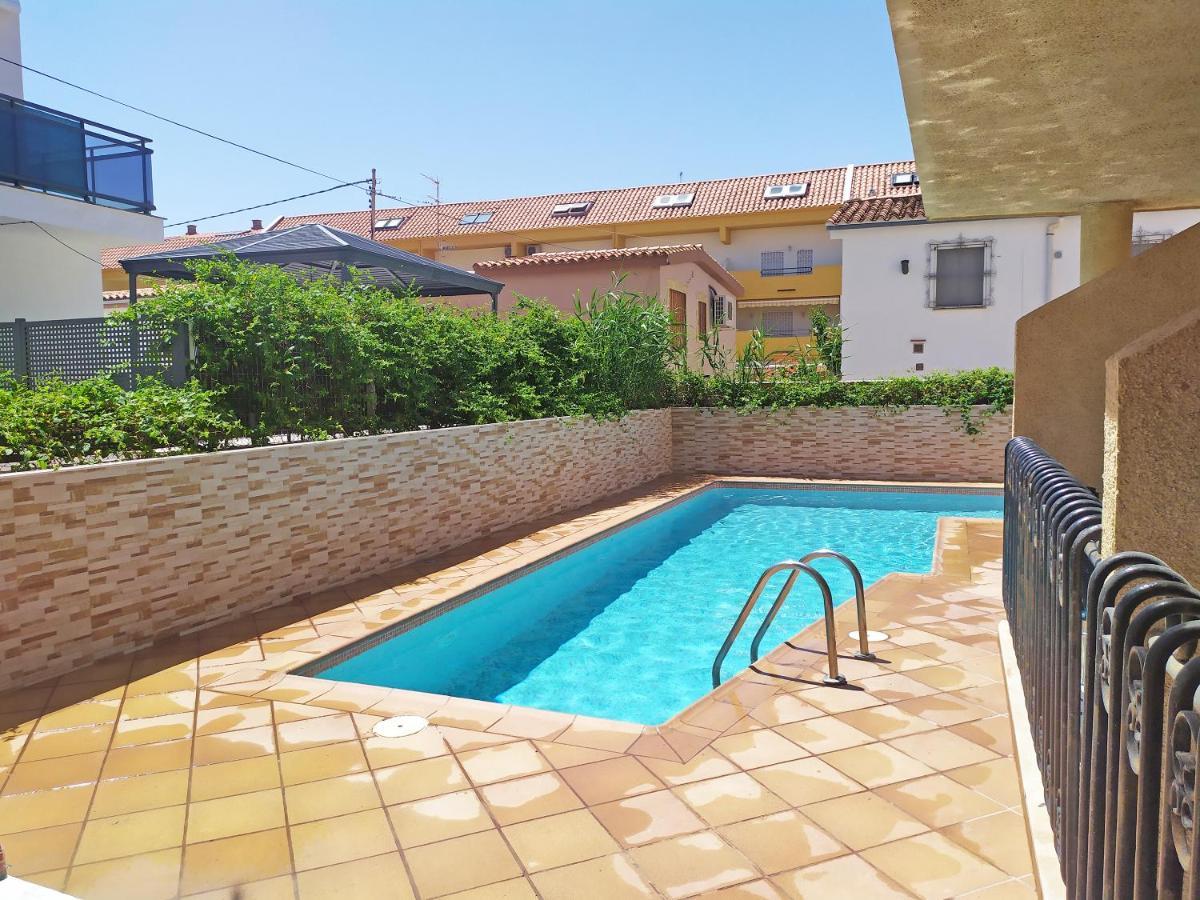 Apartamentos Dona Carmen 3000 أوروبيسا ذيل مار المظهر الخارجي الصورة