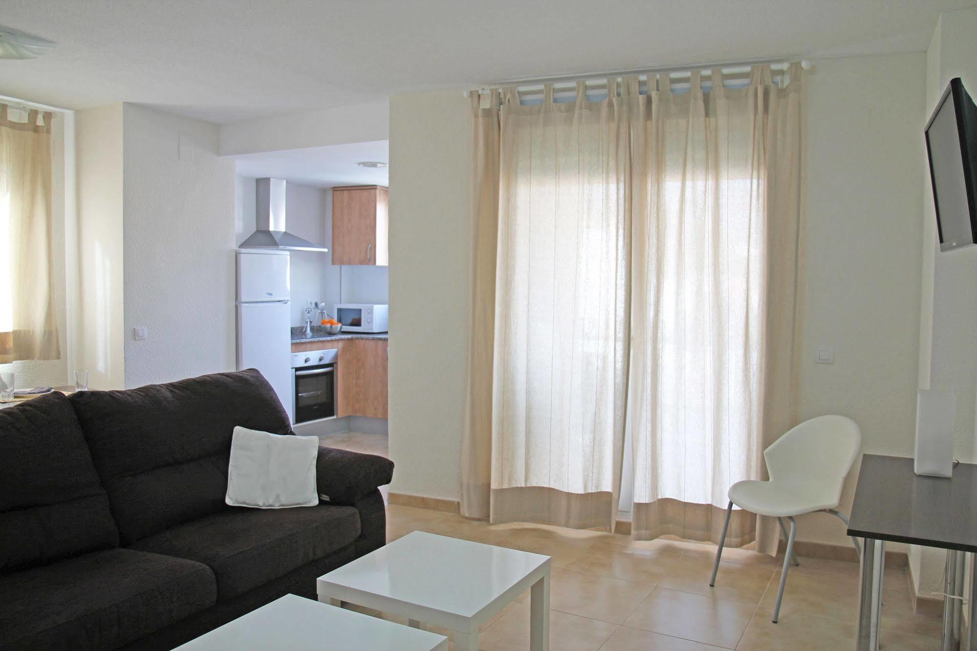 Apartamentos Dona Carmen 3000 أوروبيسا ذيل مار المظهر الخارجي الصورة